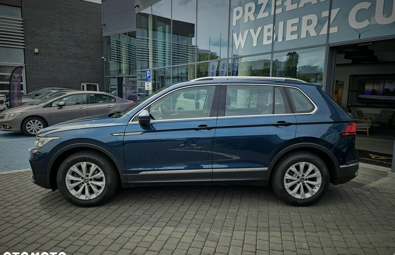 Volkswagen Tiguan cena 129900 przebieg: 27700, rok produkcji 2020 z Giżycko małe 742